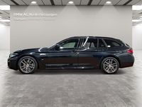 Gebraucht BMW 520 M Sport 190 PS (139 kW) 2023 Schwarz Kombi