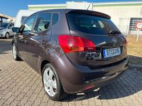 Gebraucht Kia Venga 128 PS (94 kW) 2010 Braun Kleinwagen