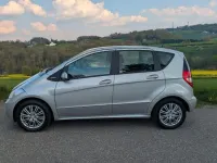 Gebraucht Mercedes A180 Elegance 116 PS (85 kW) 2010 Silber Van / Kleinbus