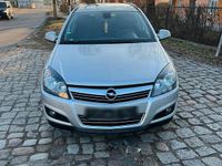 Gebraucht Opel Astra 110 PS (80 kW) 2011 Silber Kombi