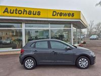 Gebraucht VW Polo Comfortline 90 PS (66 kW) 2018 Uranograu Kleinwagen