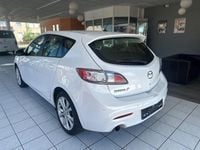 Second-hand Mazda 3 Edition 105 CP (77 kW) 2011 Alb Berlinǎ