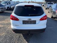 Gebraucht Ford Focus Business Edition 120 PS (88 kW) 2015 Weiß Limousine