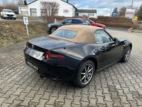 Neu Mazda MX5 132 PS (97 kW) 2026 Schwarz Cabrio