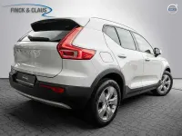 Gebraucht Volvo XC40 Momentum 163 PS (119 kW) 2021 Ice white SUV