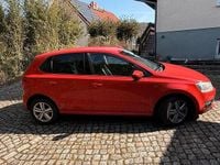 Gebraucht VW Polo Life 90 PS (66 kW) 2014 Rot Kleinwagen