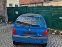 Second-hand Renault Twingo 58 CP (42 kW) 2006 Albastru Hatchback