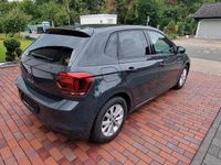 Gebraucht VW Polo 95 PS (69 kW) 2021 Grau Kleinwagen