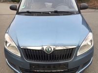Gebraucht Skoda Fabia 60 PS (44 kW) 2010 Blau Limousine