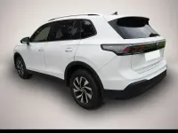 Neu VW Tiguan Life 131 PS (96 kW) 2025 Weiß SUV