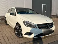 Gebraucht Mercedes A180 Urban 122 PS (89 kW) 2014 Weiß Kleinwagen