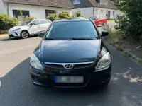 Gebraucht Hyundai i30 109 PS (80 kW) 2009 Schwarz Kleinwagen