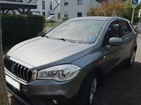 Usado Suzuki SX4 111 HP (81 kW) 2016 Cinzento SUV