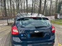 Gebraucht Ford Focus 2012 Blau Limousine