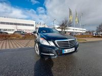 Gebraucht Mercedes E250 204 PS (150 kW) 2011 Schwarz Limousine