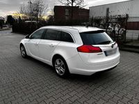 Gebraucht Opel Insignia 110 PS (80 kW) 2011 Weiß Kombi