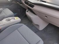 Gebraucht VW Multivan Life 150 PS (110 kW) 2024 Rot Van