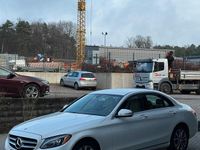 Gebraucht Mercedes C300 220 PS (161 kW) 2014 Weiß Limousine