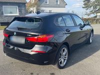 Gebraucht BMW 118 Advantage 140 PS (102 kW) 2021 Schwarz Kleinwagen