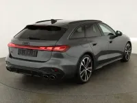 Neu Audi S5 Ambiente 367 PS (269 kW) 2026 Daytonagrau perleffekt Kombi