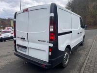 Gebraucht Renault Trafic Komfort 90 PS (66 kW) 2015 Weiß Van / Kleinbus