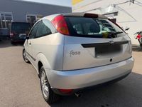 Usata Ford Focus 85 CV (62 kW) 2001 Argento Utilitaria