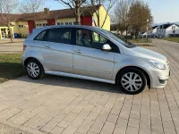 Gebraucht Mercedes B180 116 PS (85 kW) 2010 Silber Van / Kleinbus