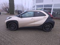 Gebraucht Toyota Aygo X Team 72 PS (52 kW) 2024 Beige SUV