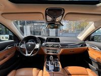 Gebraucht BMW 740 Efficient Dynamics 340 PS (250 kW) 2021 Sophistograu brillanteffekt Limousine