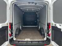 Gebraucht Ford Transit 131 PS (96 kW) 2020 Weiß Van / Kleinbus