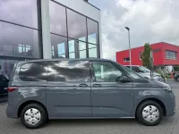 Gebraucht VW Multivan 150 PS (110 kW) 2023 Grau Van / Kleinbus