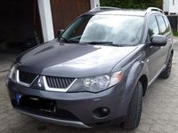 gebraucht Mitsubishi Outlander 2.2 DI-D Instyle 4WD Instyle 7 Sitze