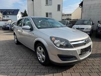 Gebraucht Opel Astra Edition 105 PS (77 kW) 2005 Silber Limousine