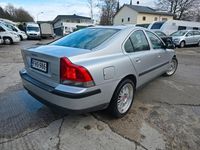 Gebraucht Volvo S60 140 PS (102 kW) 2002 Silber Limousine