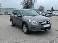 Używany VW Tiguan 140 KM (102 kW) 2010 Szary SUV