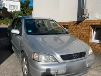 Gebraucht Opel Astra 101 PS (74 kW) 1999 Silber Limousine