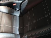 Gebraucht Mercedes A180 122 PS (89 kW) 2015 Schwarz Kleinwagen