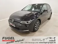Gebraucht VW Golf VIII Active 150 PS (110 kW) 2023 Deep black perleffekt Limousine