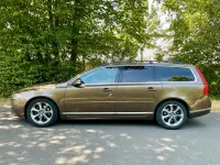 Gebraucht Volvo V70 114 PS (83 kW) 2013 Braun Kombi