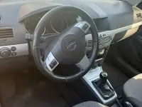 Gebraucht Opel Astra Selection 101 PS (74 kW) 2009 Schwarz Limousine