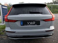 gebraucht Volvo V60 B4 Plus Dark SHZ KAMERA H/K NAVI LED PANO