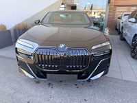 Gebraucht BMW 740 299 PS (219 kW) 2025 Black sapphire metallic Limousine