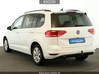 Gebraucht VW Touran Comfortline 150 PS (110 kW) 2022 Weiß Van / Kleinbus