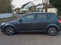 gebraucht Kia Ceed 1.4 CVVT, BJ 2013, TÜV 01/26