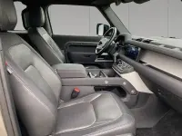 Gebraucht Land Rover Defender SE Dynamic 304 PS (223 kW) 2022 Silicon silver SUV