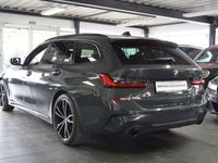 gebraucht BMW 320 d xDrive M Sport HEADUP/AHK/LASER/PANORAMA/19´´
