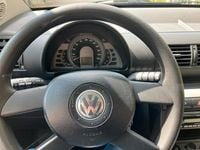 Second-hand VW Fox 55 CP (40 kW) 2006 Negru Hatchback
