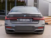 Gebraucht BMW 750 Sport Line 530 PS (389 kW) 2020 Grau Limousine