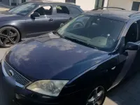 Gebraucht Ford Mondeo 155 PS (114 kW) 2005 Blau Kombi