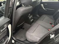 Gebraucht BMW 116 116 PS (85 kW) 2015 Schwarz Kleinwagen